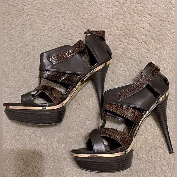 Brand New Pierre Dumas Brown heels with snakeskin print - Picture 1 of 8